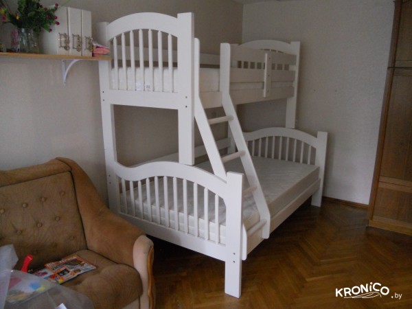 Кровать двухъярусная 
