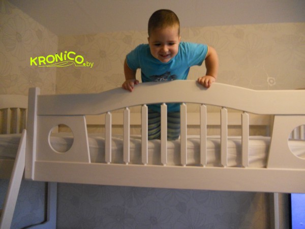 Кровать двухъярусная KRONICO 