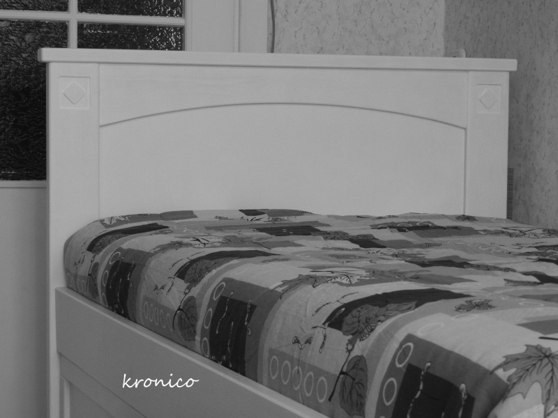 Кровать KRONICO 