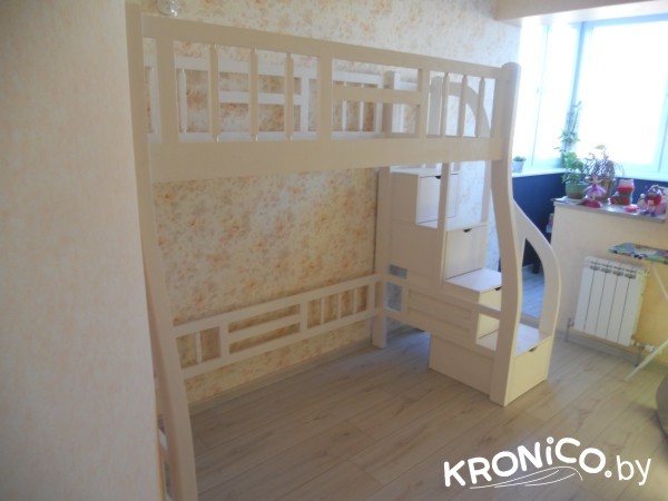 Кровать двухъярусная 