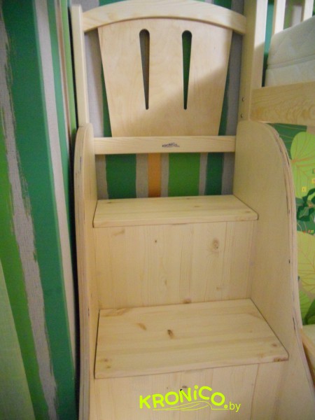 Кровать двухъярусная 