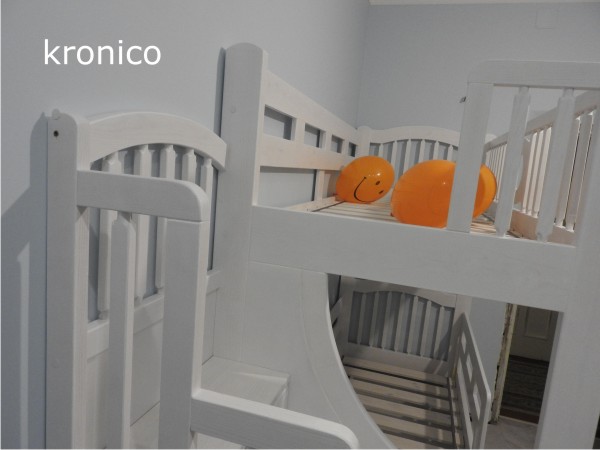 Кровать двухъярусная 